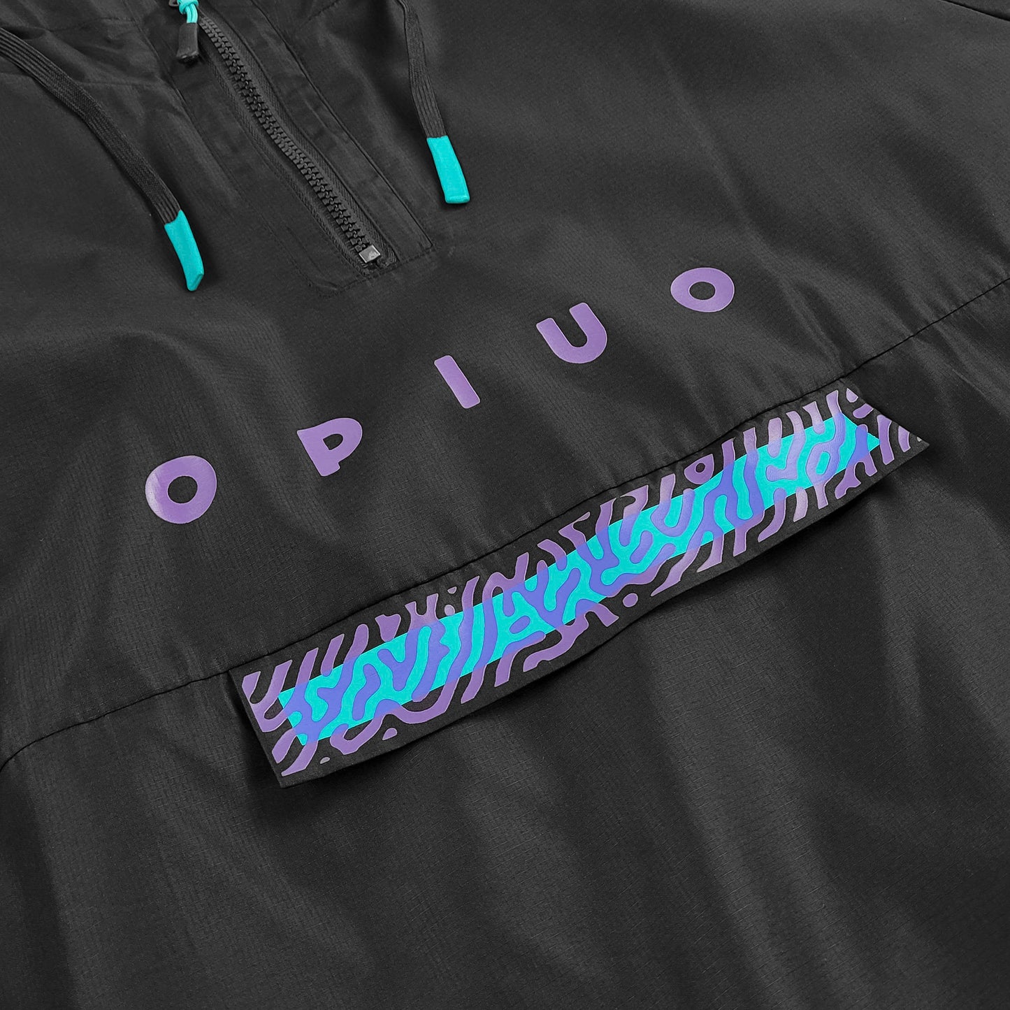Möbius Windbreaker