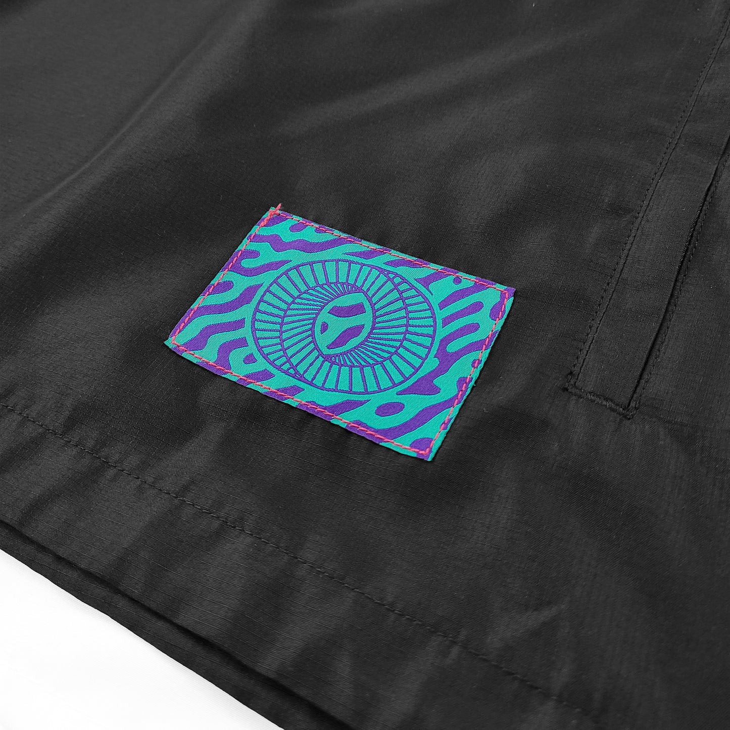 Möbius Windbreaker
